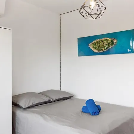 Apartment Le Mimosa - Calm - Spacious - 200m From The Sea - Parking *
